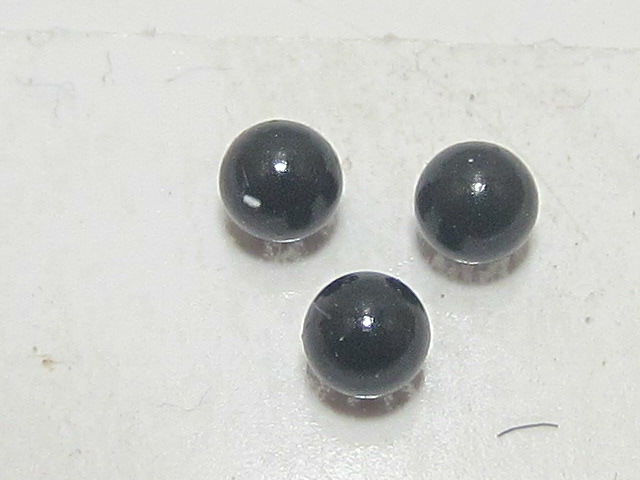 50pcs. 1.5mm PEARL MYSTIC BLACK ROUND NO HOLE European Pearl